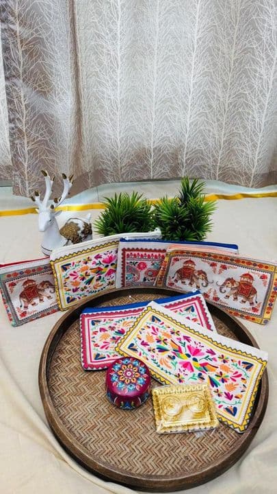 Pichwai Tray & Pouch Set
