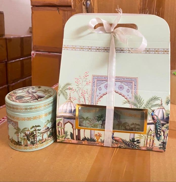 Window Gift Box & Tin